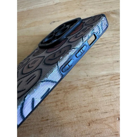 iPhone 14 Pro Smiley phone case - Picture 6 of 10